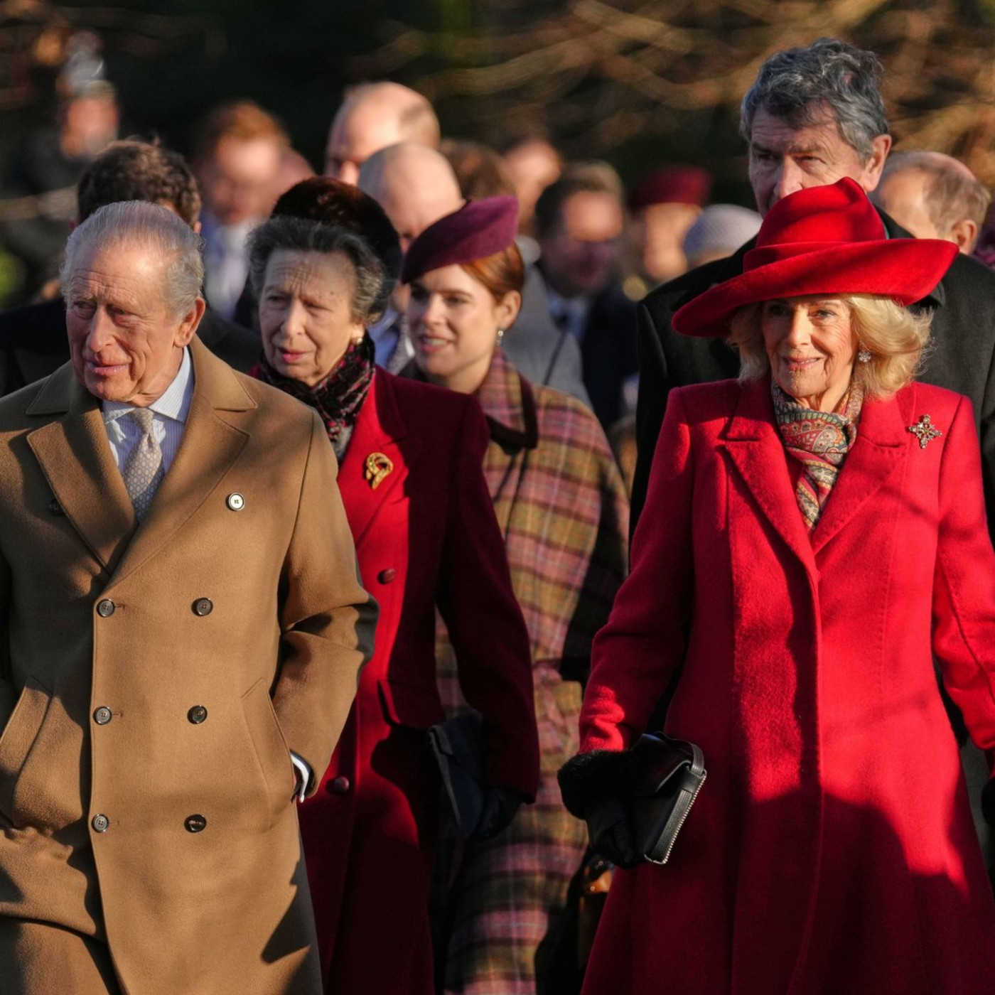 Andrews T&ouml;chter nehmen am Gottesdienst der Royals teil