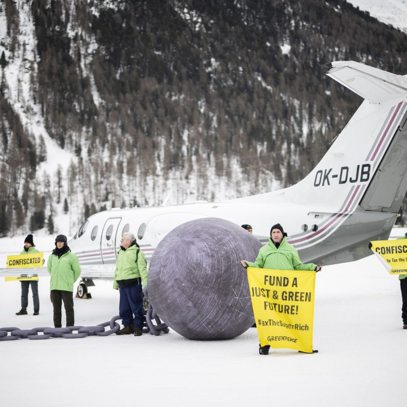 Im Privatjet nach Davos: Greenpeace fordert Verbot