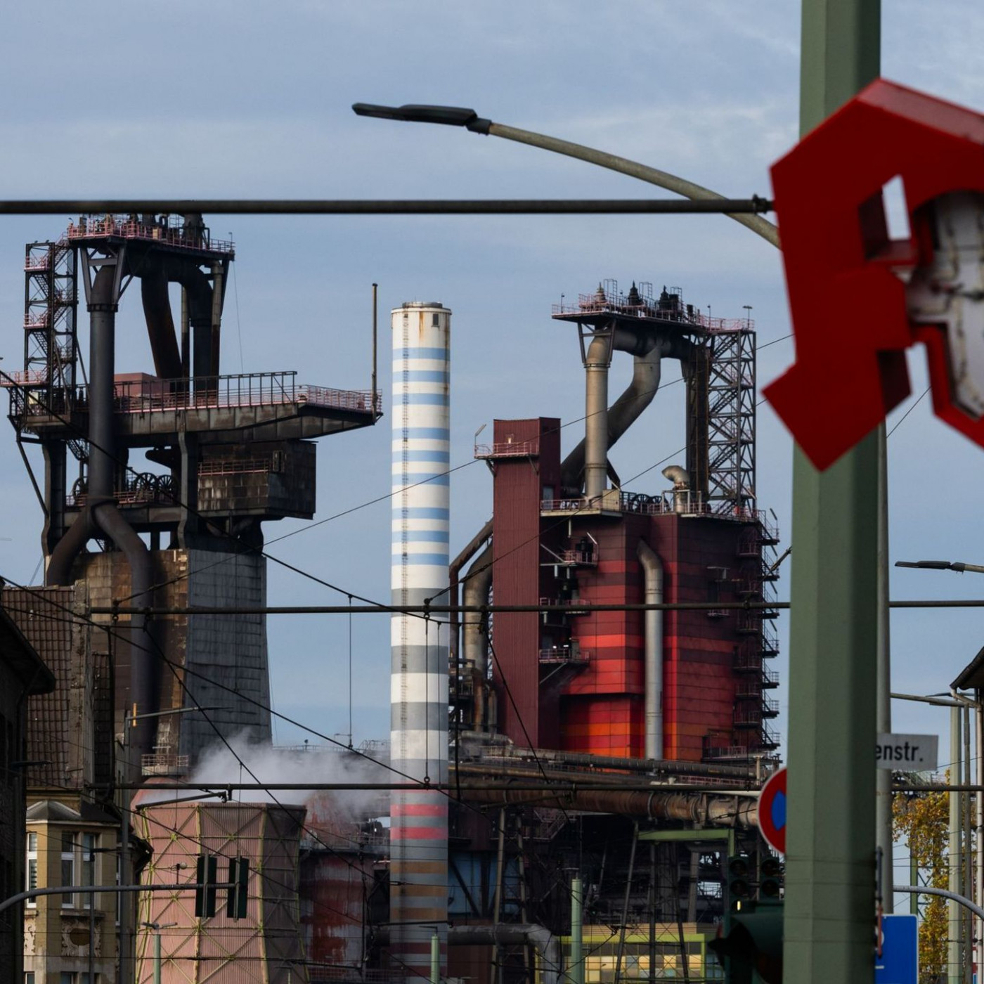 Noch im "freien Fall"? Industrie sucht Weg aus der Krise