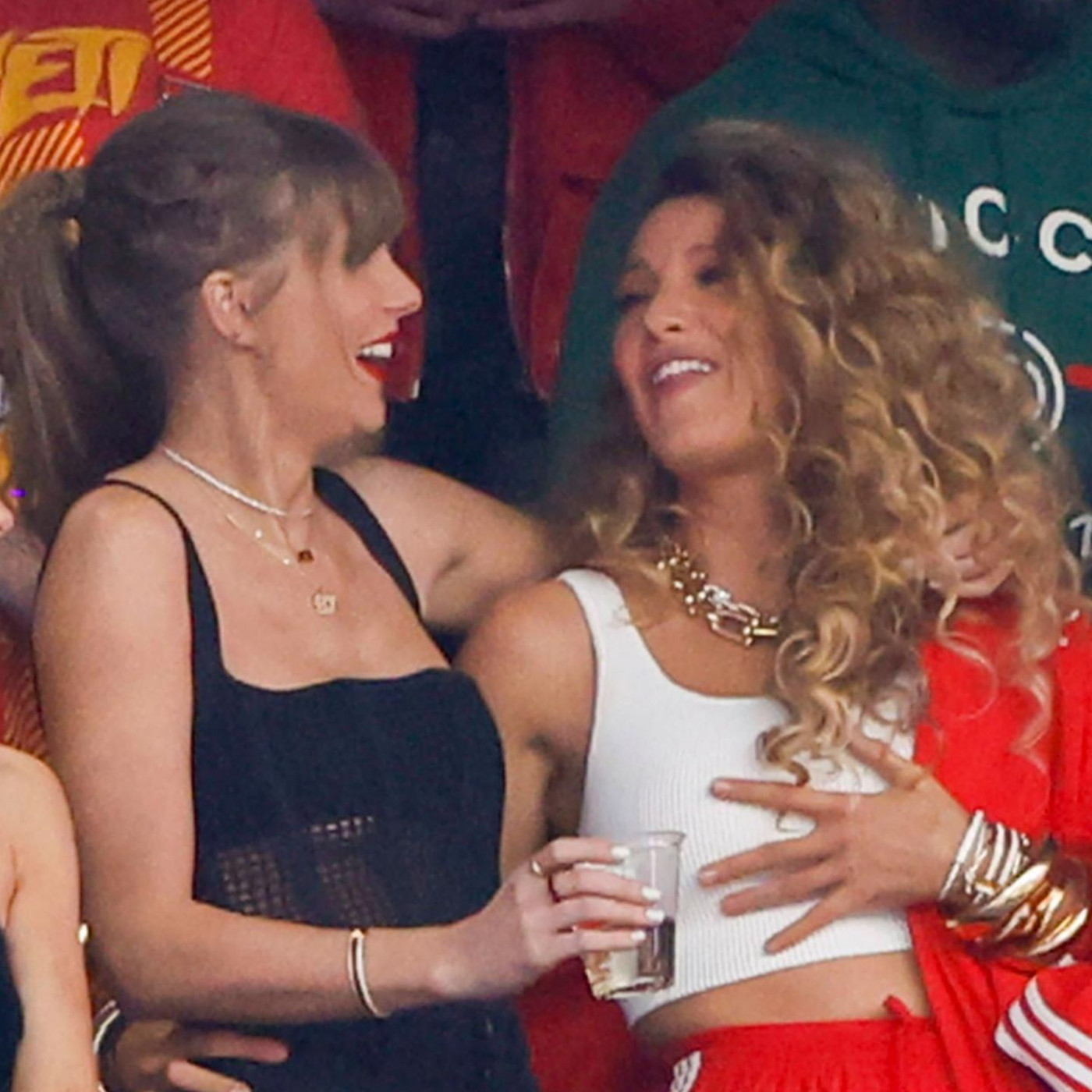 Anw&auml;ltin von Blake Lively &auml;u&szlig;ert sich zu Textnachrichten mit Taylor Swift