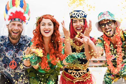 Per&uuml;cken-Trends an Karneval: Diese Modelle peppen jedes Kost&uuml;m auf