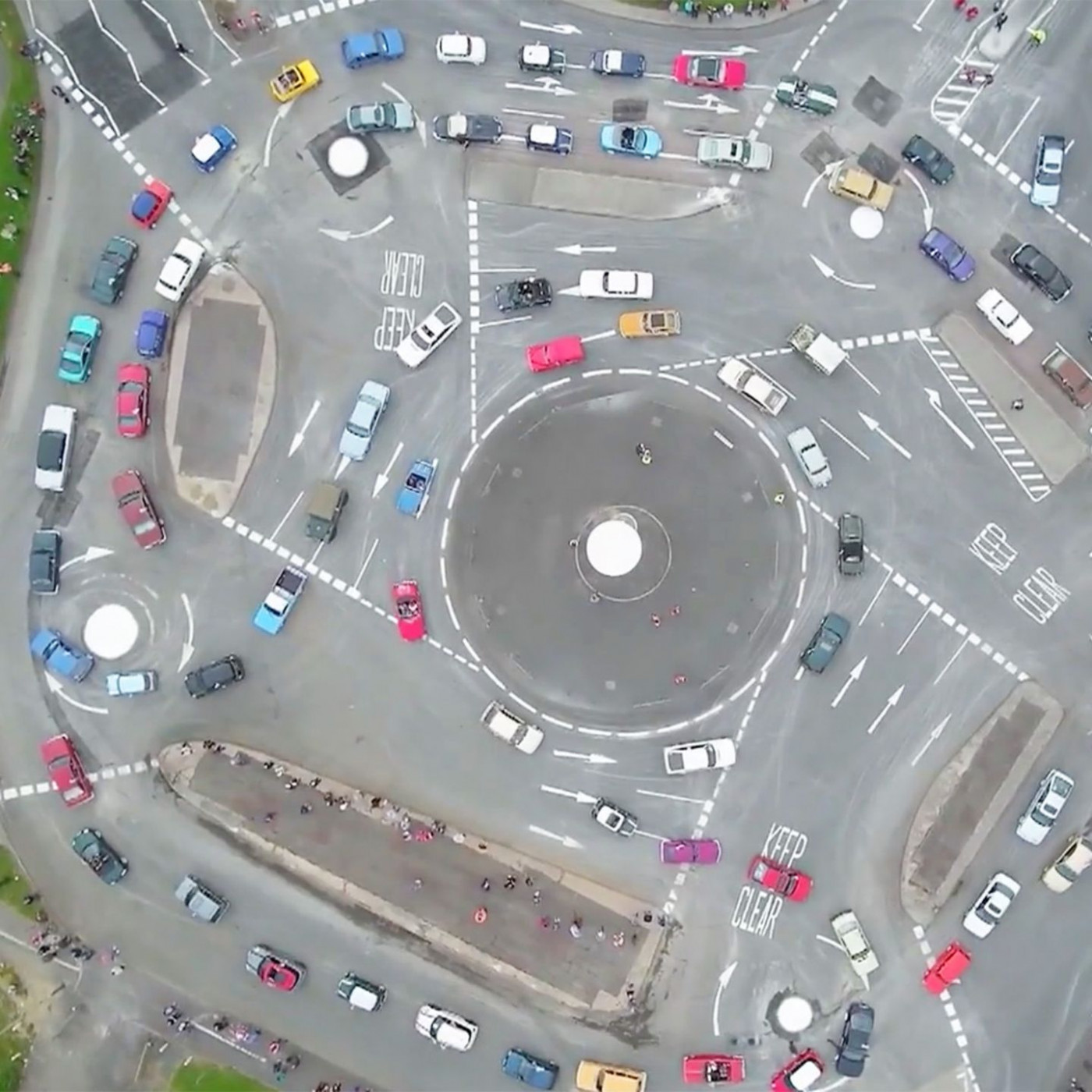 Mega-Kreisverkehr ist nichts f&uuml;r schwache Nerven