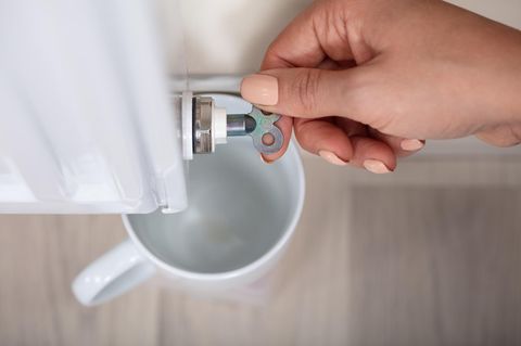 Wie Sie einfach und schnell Ihre Heizung richtig entl&uuml;ften