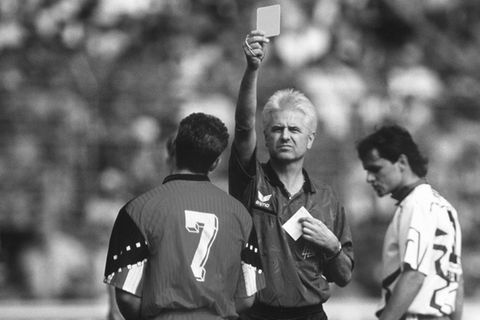 DFB trauert um Schiri-Legende