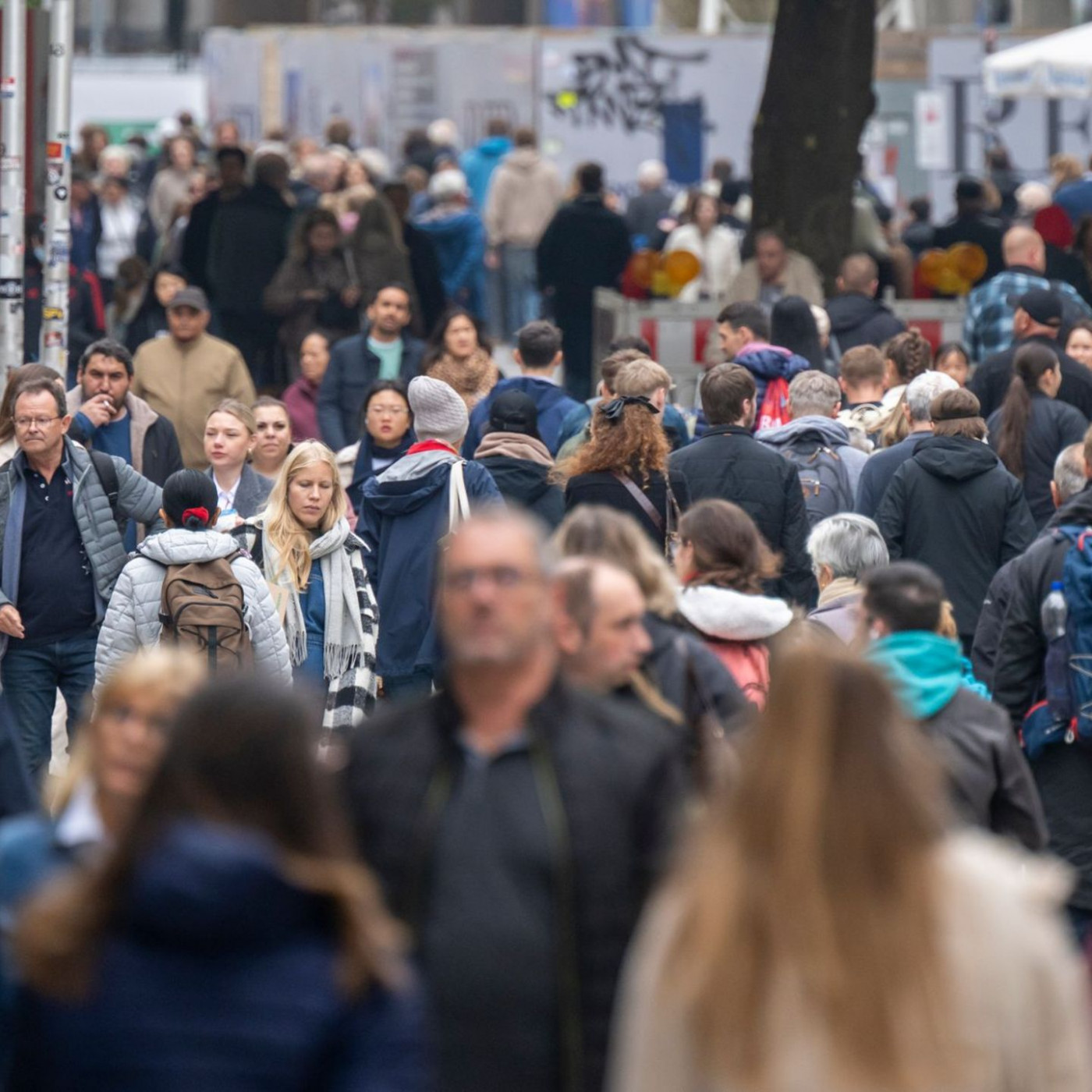Einzelhandel legt 2025 zu - mehr Umsatz im Weihnachtgesch&auml;ft