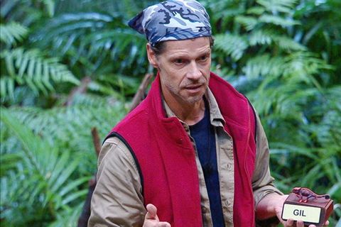 Shoppinggutscheine wegen seiner Nacktdusche