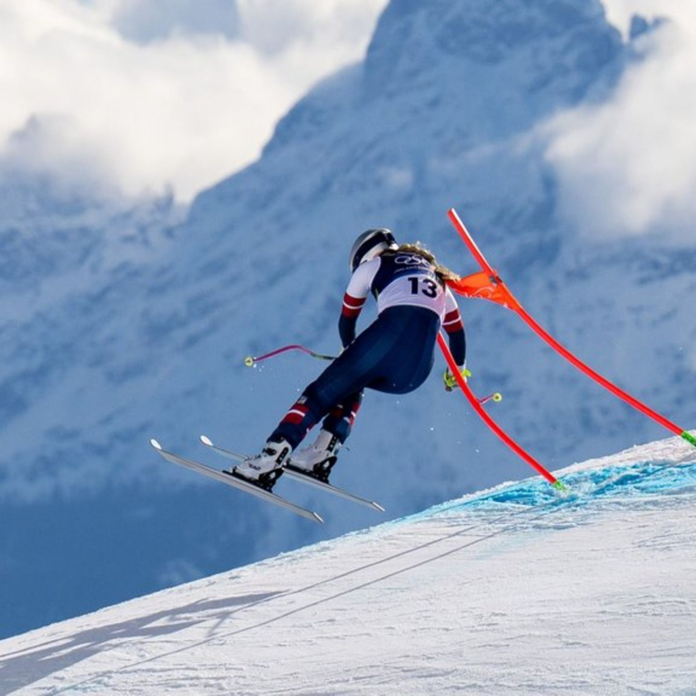 Skistar bei Abfahrt schwer gest&uuml;rzt