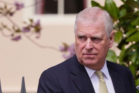 Ex-Prinz Andrew soll vertrauliche Dokumente an Epstein gegeben haben