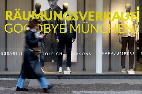 Pleiten, Konsumflaute und Rabattspirale: Modebranche in Not