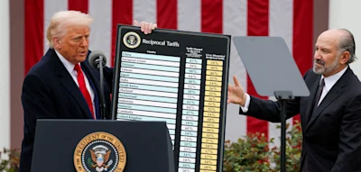 Oberster Gerichtshof der USA kippt Trumps Z&ouml;lle &ndash; Kurssprung an der Wall Street