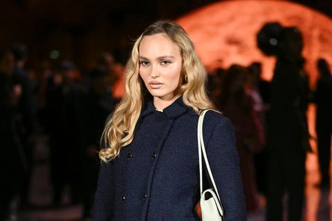 Lily-Rose Depp vs. Deuxmoi: Klatschportal teilt pikante KI-Bilder