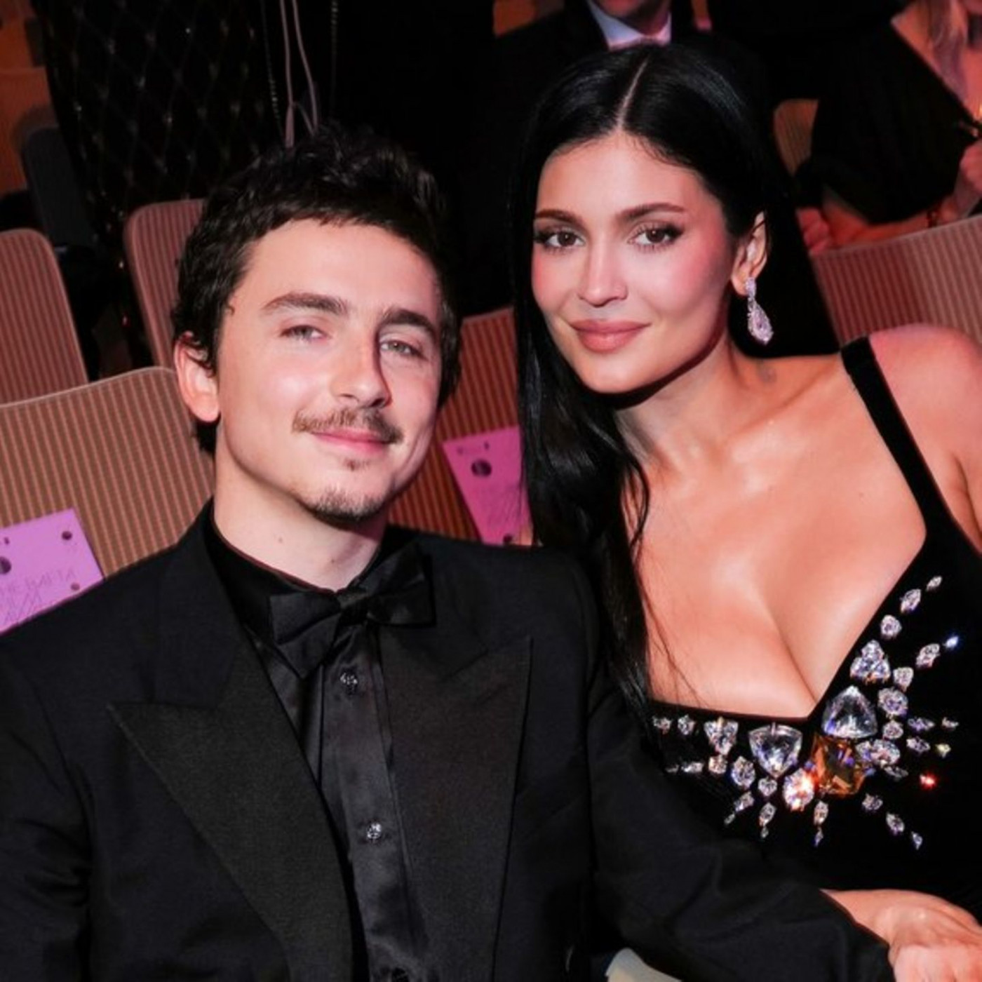 Kylie Jenner muntert ihren Freund Timoth&eacute;e Chalamet auf