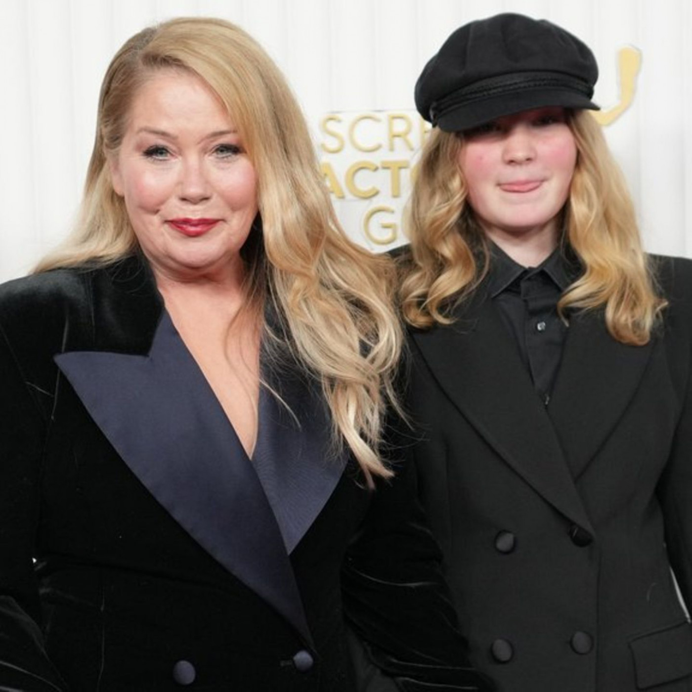 F&uuml;r ihre Tochter qu&auml;lt sie sich aus dem Bett