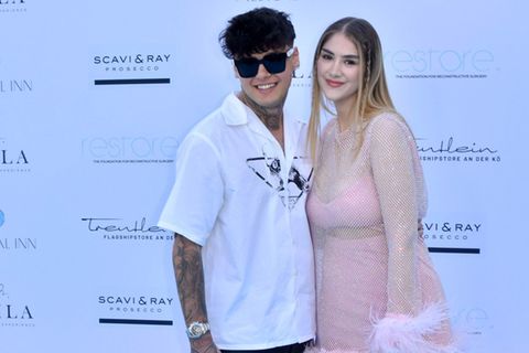 Sie widmet r&uuml;hrende Worte an ihren Ehemann