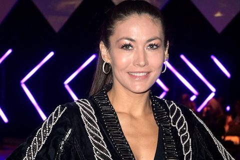 Sie rettet sich mit der Familie in den Oman