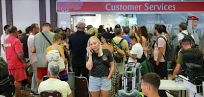 Das gro&szlig;e Reisechaos nach der Iran-Attacke &ndash; Das m&uuml;ssen Betroffene jetzt wissen