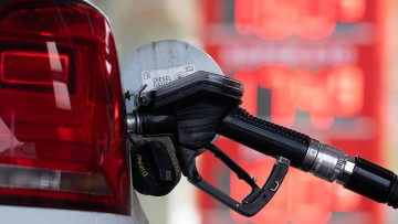 Spritpreise: Diesel springt &uuml;ber Zwei-Euro-Marke