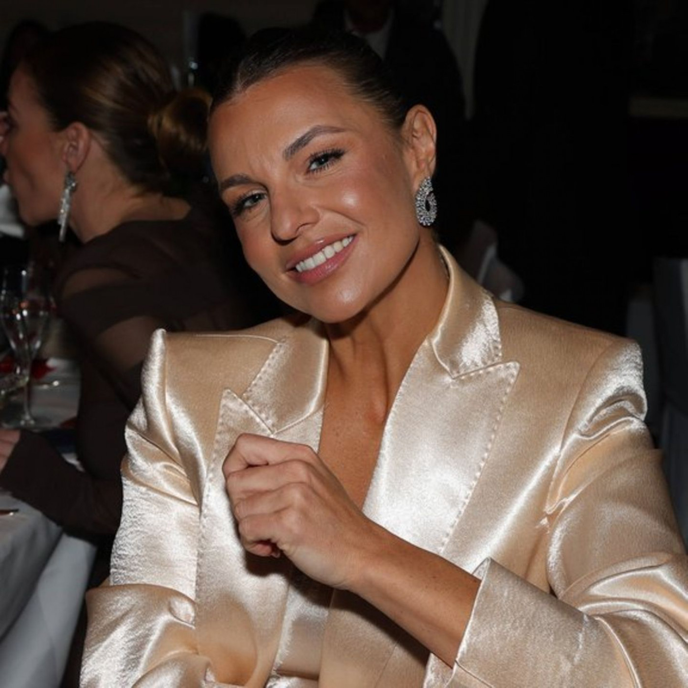 Moderatorin spricht &uuml;ber die gescheiterte Ehe