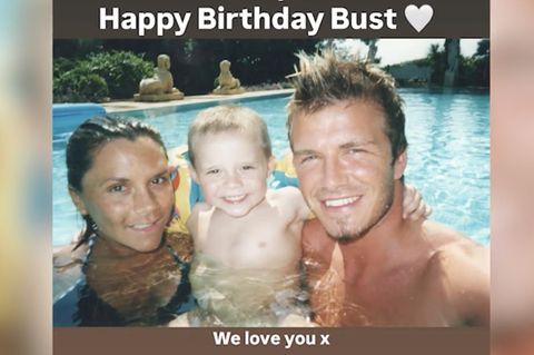 Beckhams &uuml;berraschen mit Geburtstagsgr&uuml;&szlig;en an Brooklyn &ndash; Experte ordnet ein