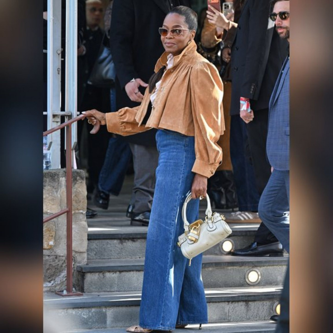 Oprah Winfrey strahlt in Paris