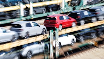 Neuzulassungen: E-Autos auf Rekordkurs &ndash; Taktikzulassungen verzerren den Markt