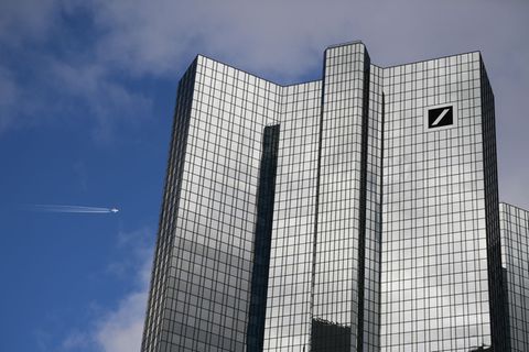 Ex-Banker fordern 600 Millionen Pfund von Deutscher Bank