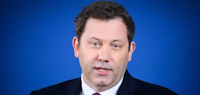 Klingbeil offen f&uuml;r &Auml;nderung des Kostendeckels bei Altersvorsorge-Reform