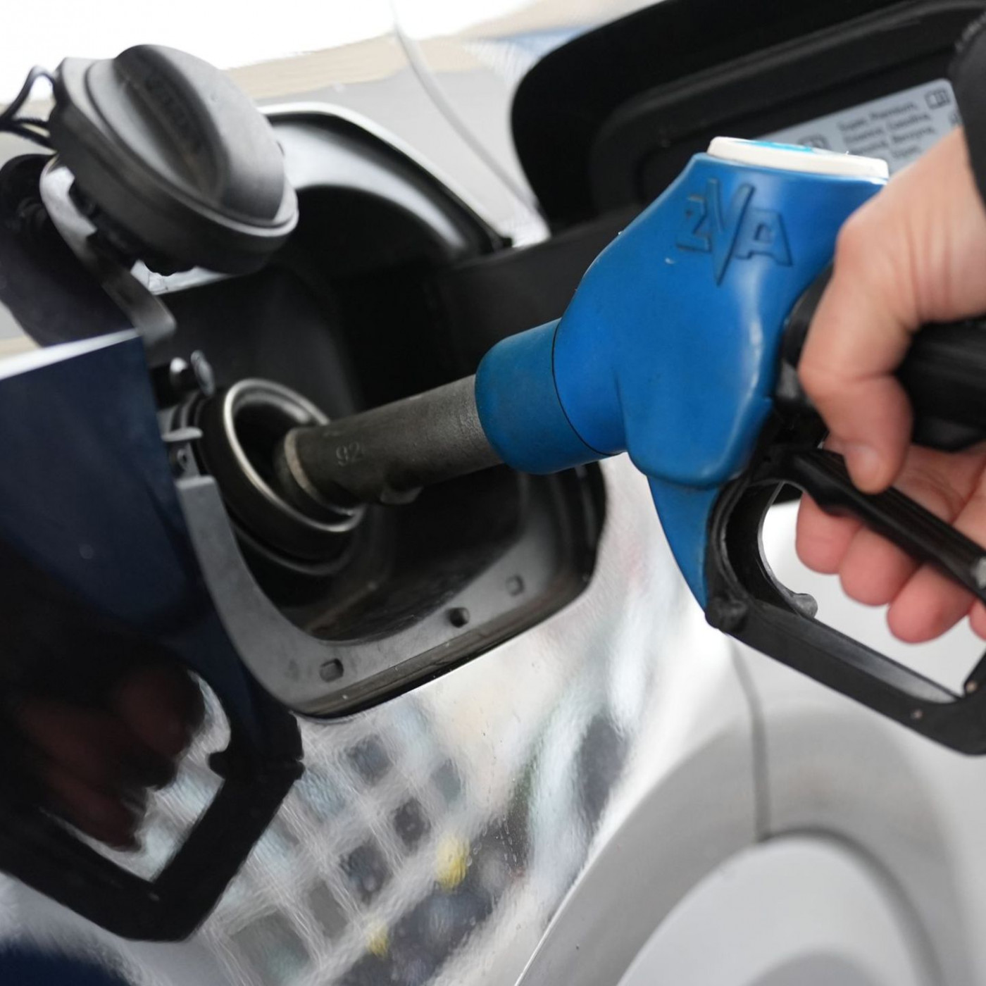 SPD-Energiepolitiker spricht sich f&uuml;r Spritpreisbremse aus