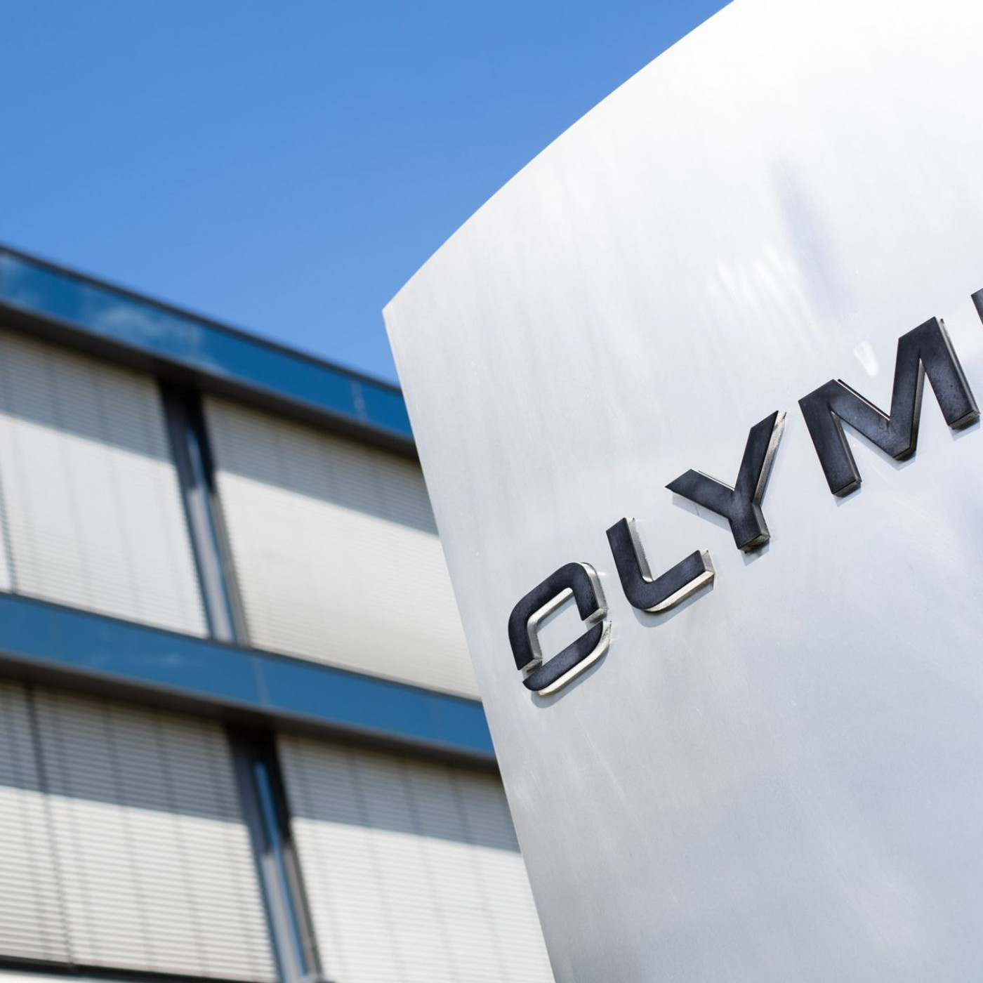 Hemdenhersteller Olymp kauft Markenrechte von Eterna