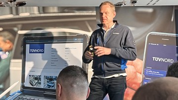 Neuer Batteriecheck f&uuml;r den Handel: T&Uuml;V Nord und Carly zeigen SoH-Bewertung am N&uuml;rburgring