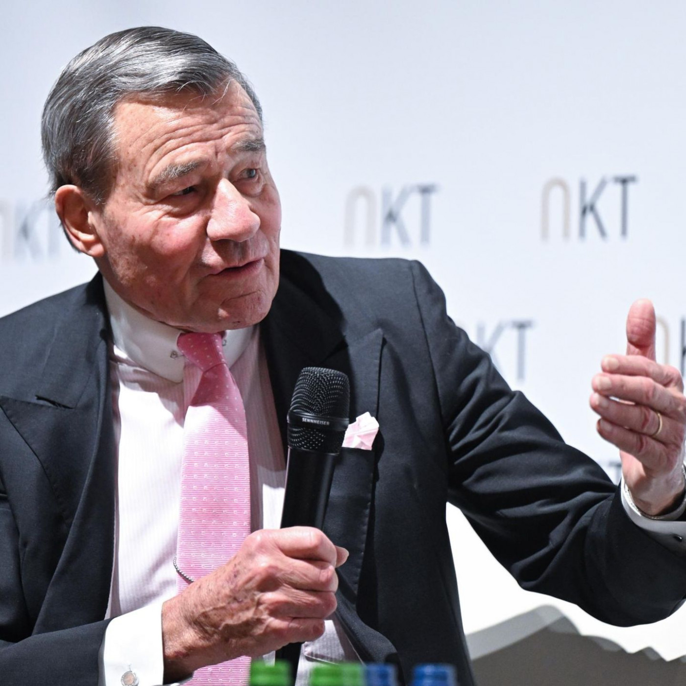 &bdquo;Ich stand vor einer Leere&ldquo;: Wolfgang Grupp &uuml;ber seinen Suizidversuch