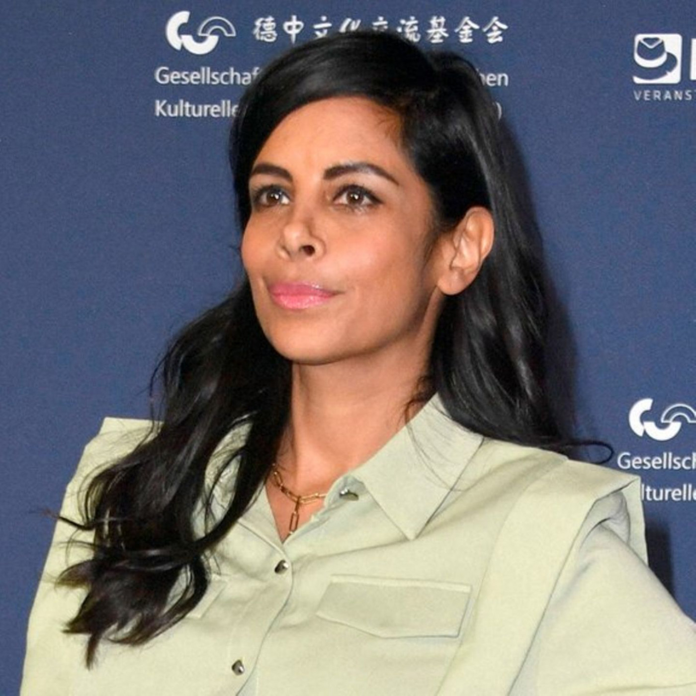 Moderatorin erh&auml;lt viel Unterst&uuml;tzung