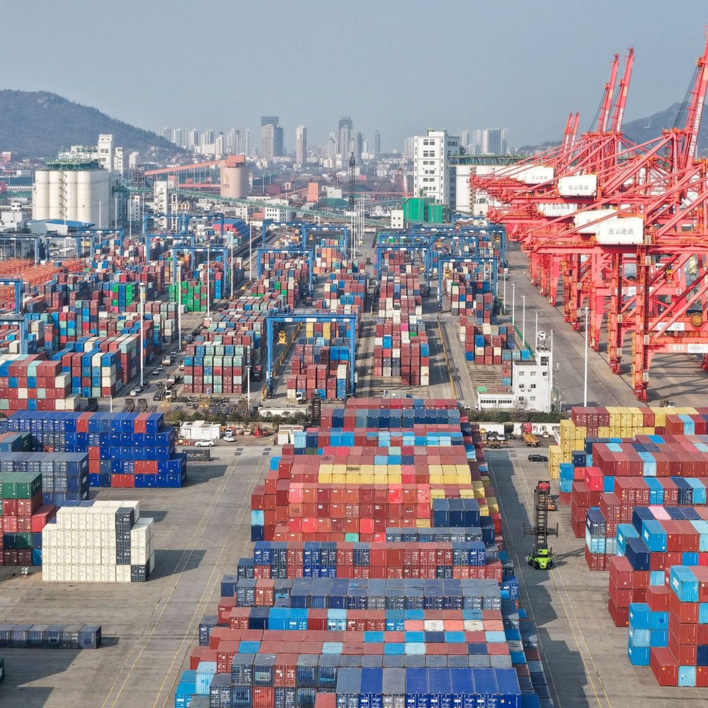 Iran-Krieg tr&uuml;bt Stimmung in Chinas Industrie