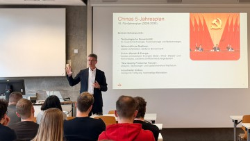 Forum Automotive mit Santander: "China skaliert, Deutschland diskutiert"