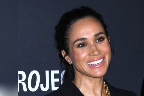 Prinz Archie lernt Skifahren