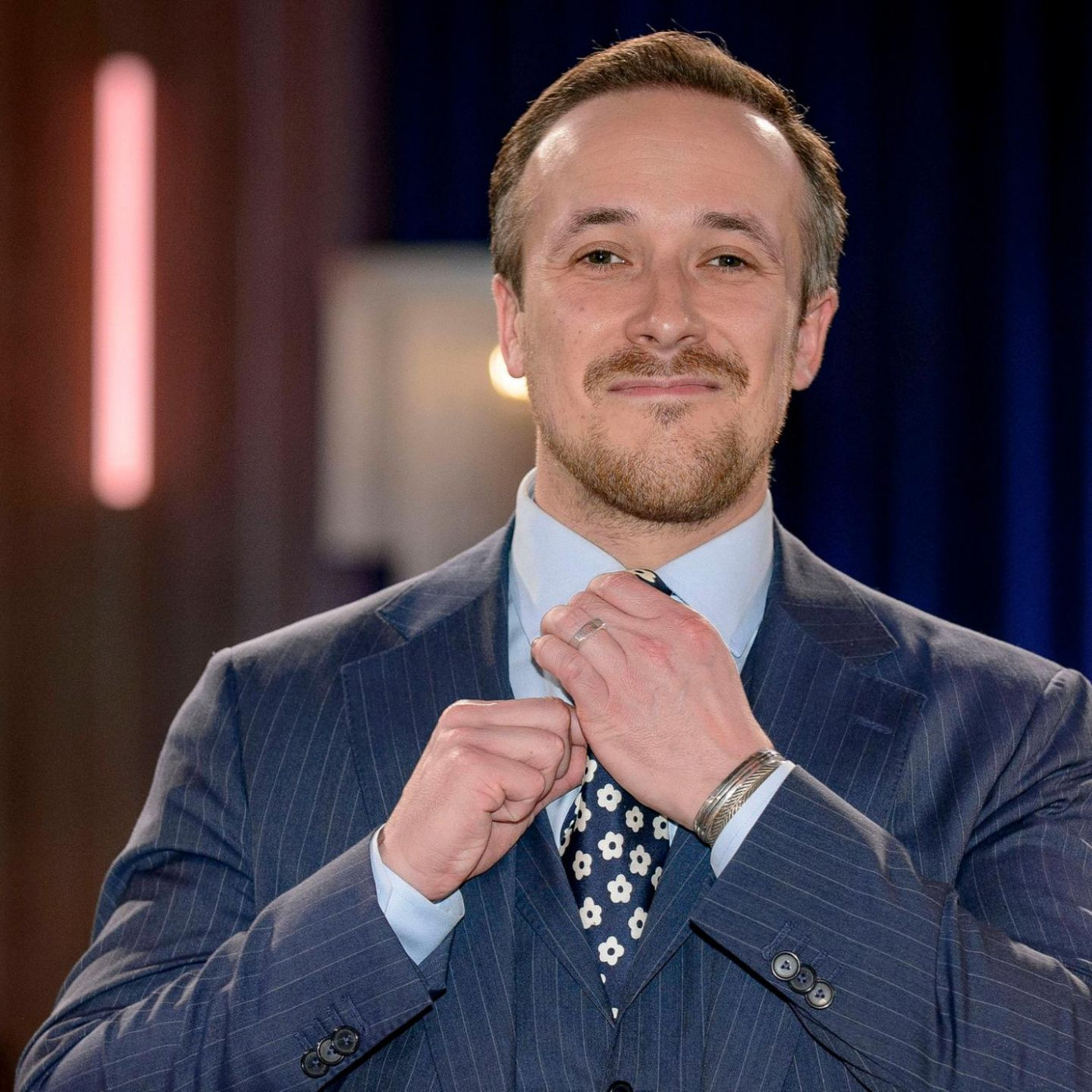 Joe Laschet findet Jogginghosen an Flugh&auml;fen respektlos