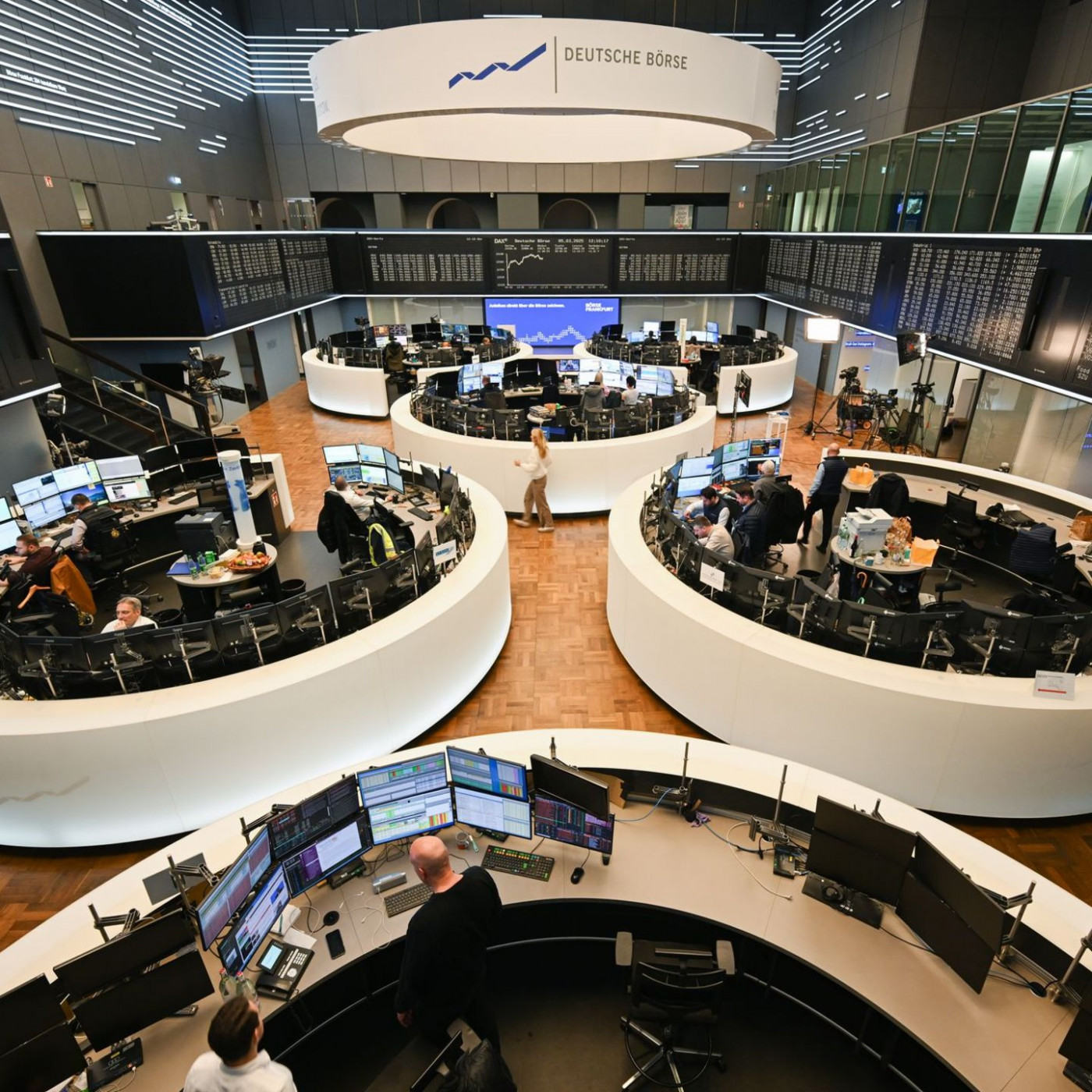 Dividendenrekord erwartet - Dax-Konzerne trotzen Krise