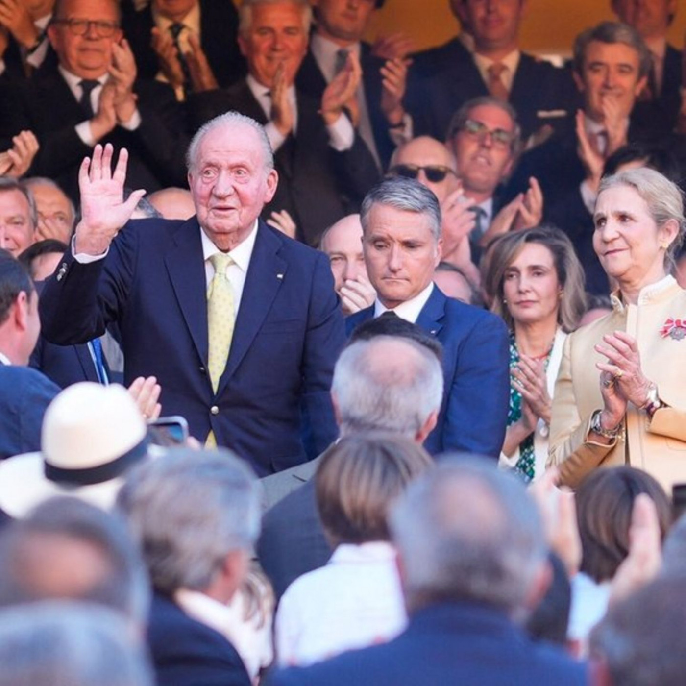 Stehende Ovationen in der Stierkampfarena