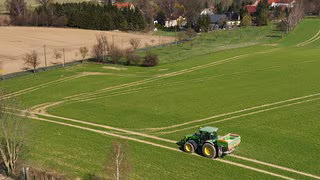 Landwirtschaft k&auml;mpft mit hohen D&uuml;ngemittelpreisen