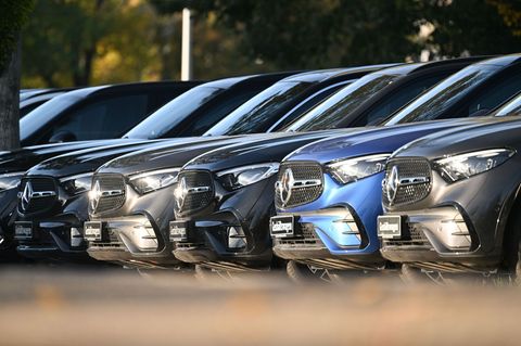 Mercedes-Benz verkauft erneut weniger Autos