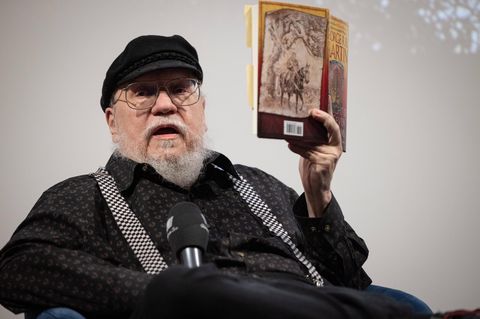 N&auml;chstes &bdquo;Game of Thrones&ldquo;-Buch soll im Herbst erscheinen &ndash; stimmt das?