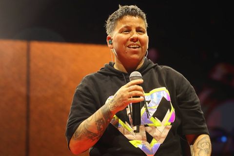 Schlagerstar lie&szlig; sich die Br&uuml;ste entfernen