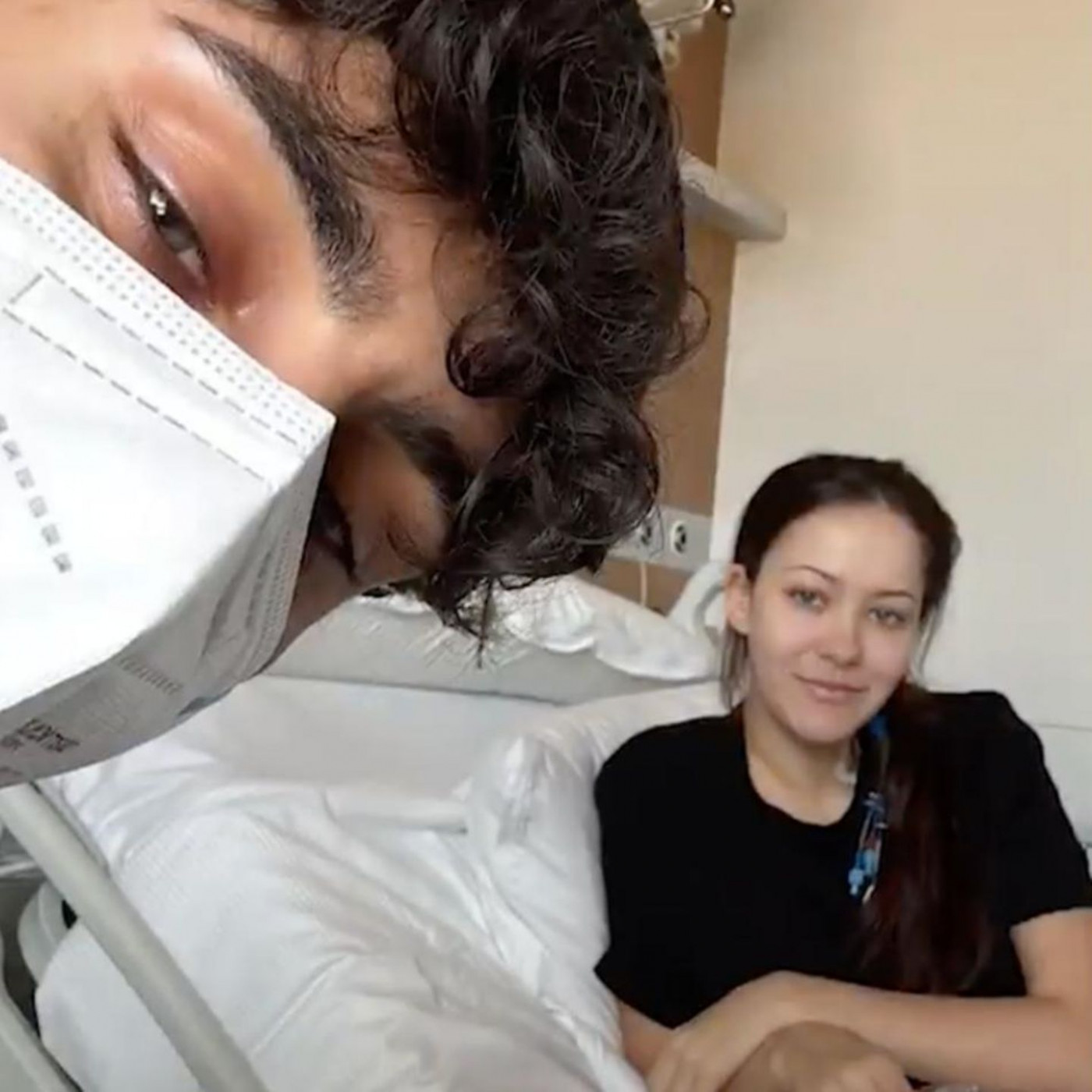 Eren Dink&ccedil;i &uuml;ber Diagnose: &bdquo;H&ouml;rte es am Telefon und konnte es ihr nicht sagen&ldquo;