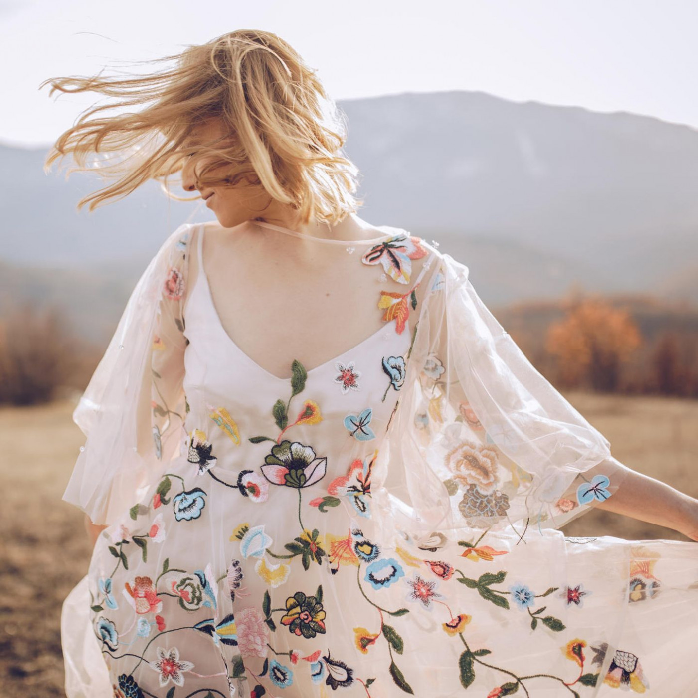 Warum wallende Hippie-Kleider perfekt f&uuml;r den Sommer sind