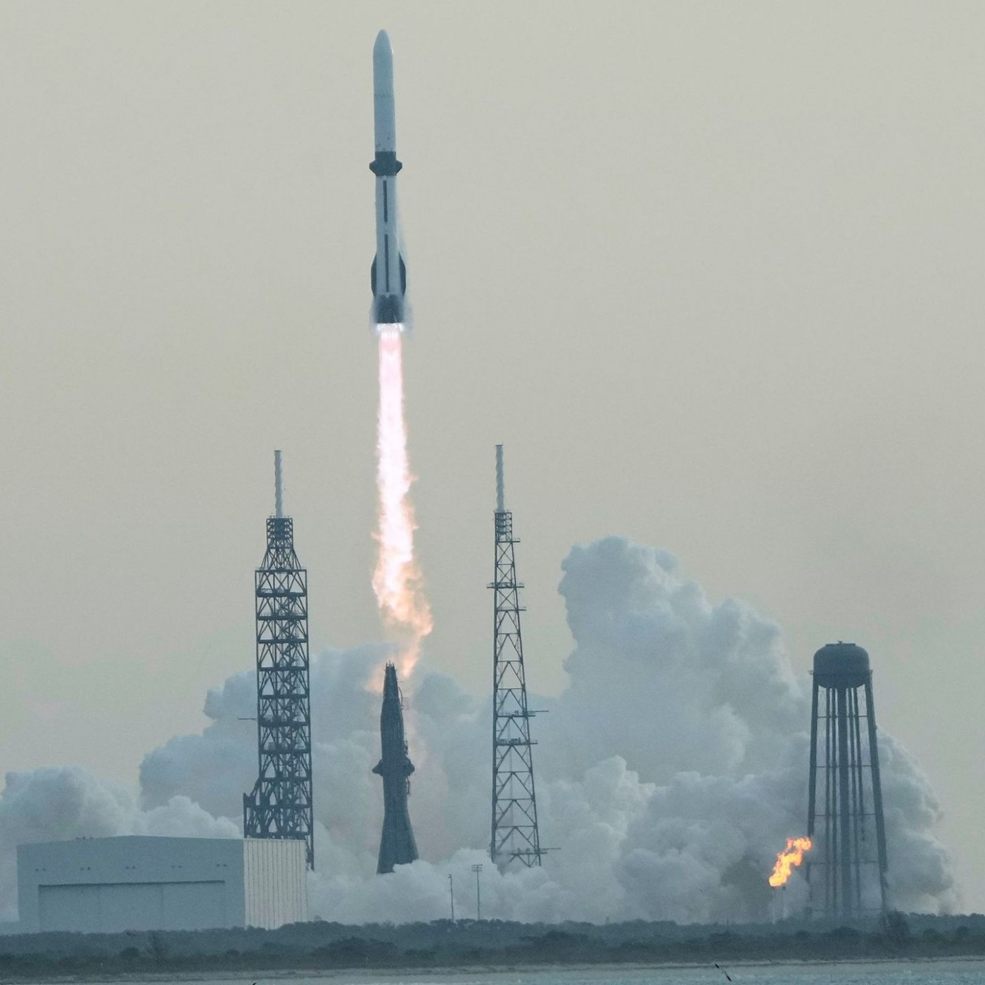 Bezos-Rakete setzt Satelliten in falscher Umlaufbahn ab