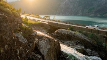 HUK-Mobilit&auml;tsstudie 2026: Das Auto auf der &Uuml;berholspur