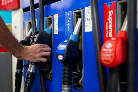 Was man &uuml;ber Tankrabatt und Entlastungspr&auml;mie wissen sollte