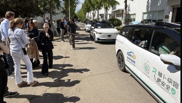Fahren ohne Fahrer: AUTOHAUS Delegation erlebt Baidu Apollo live