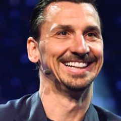 Zlatan Ibrahimovic jetzt mit Glatze &ndash; Tom Brady rasiert ihn