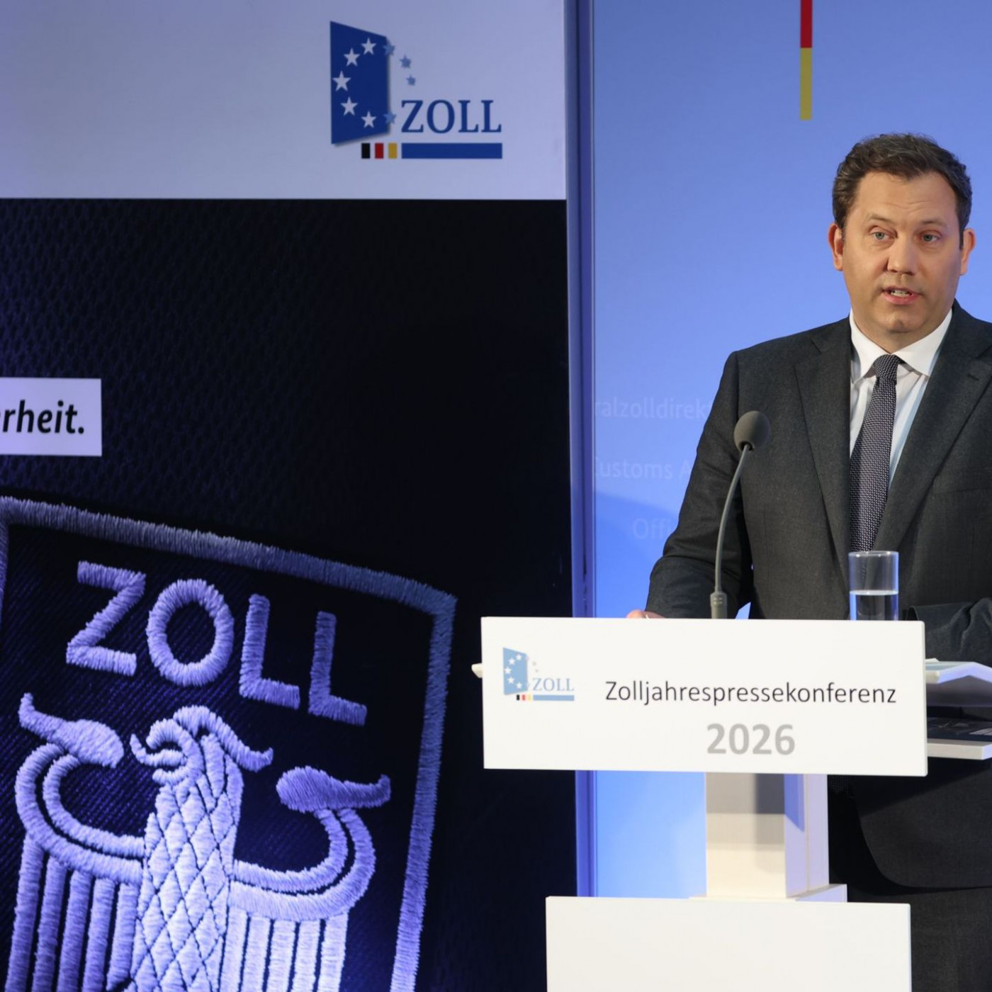 Paketflut und Schwarzarbeit - Zoll soll gest&auml;rkt werden